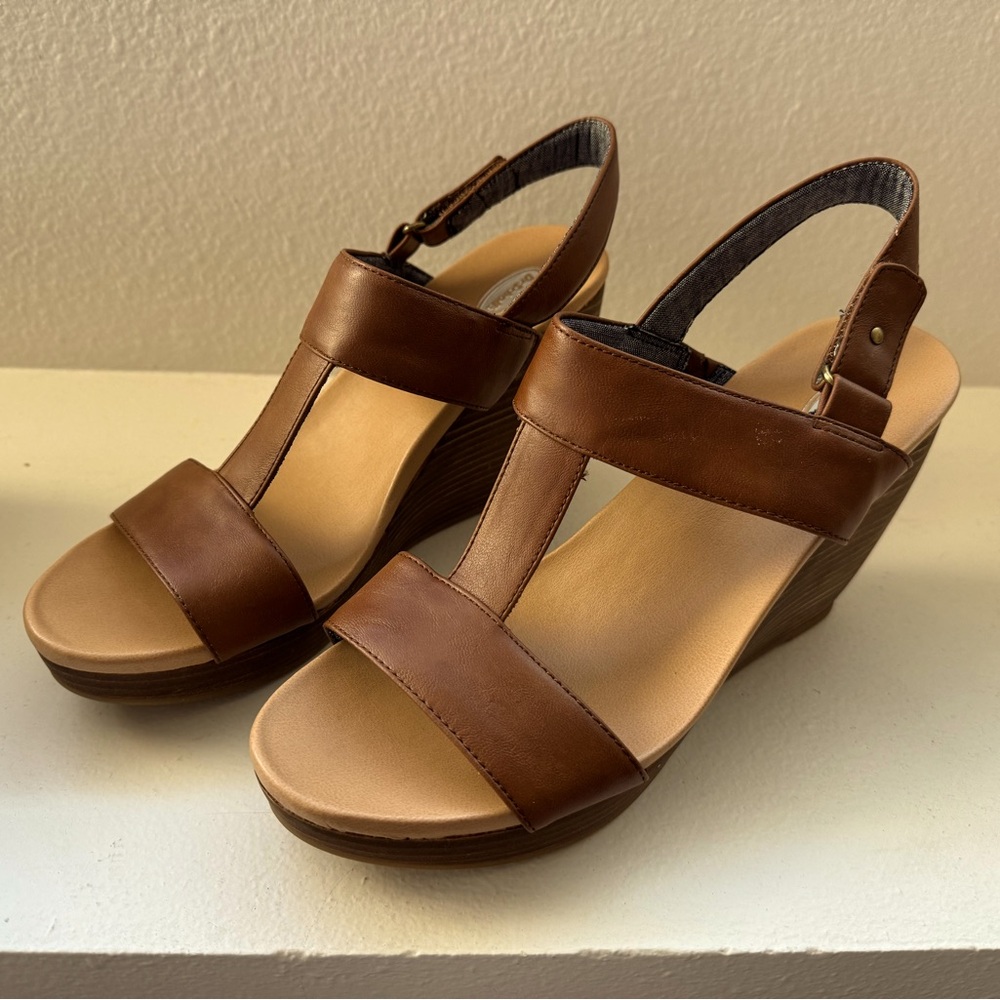 Dr. Scholl's Women's Mica Wedge Sandal, Tan, 10 M US